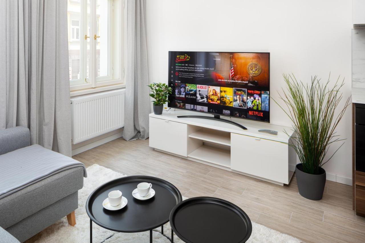 Prague Days - Minimalist Apartment - Easy City Access Exterior photo